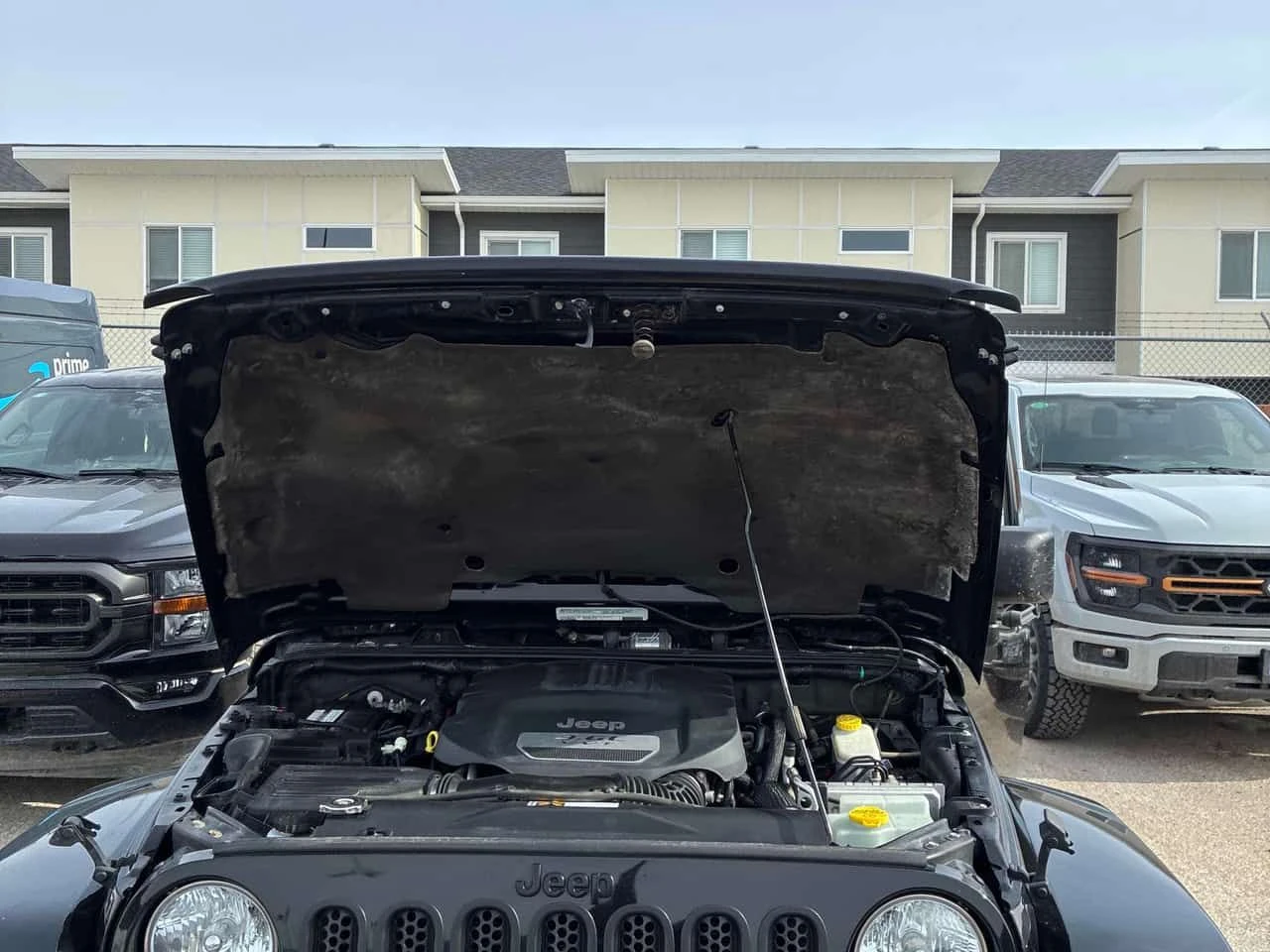 Jeep Wrangler Altitude/CARFAX/КЛИП/ПОДГРЕВ/КОЖА, снимка 13 - Автомобили и джипове - 54128902