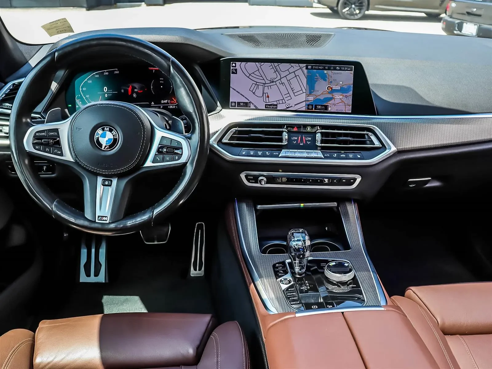BMW X5 M SPORT/ОБДУХ/ HEAD-U /360CAM/H&K/CRYSTAL SHIFTER, снимка 8 - Автомобили и джипове - 55078053