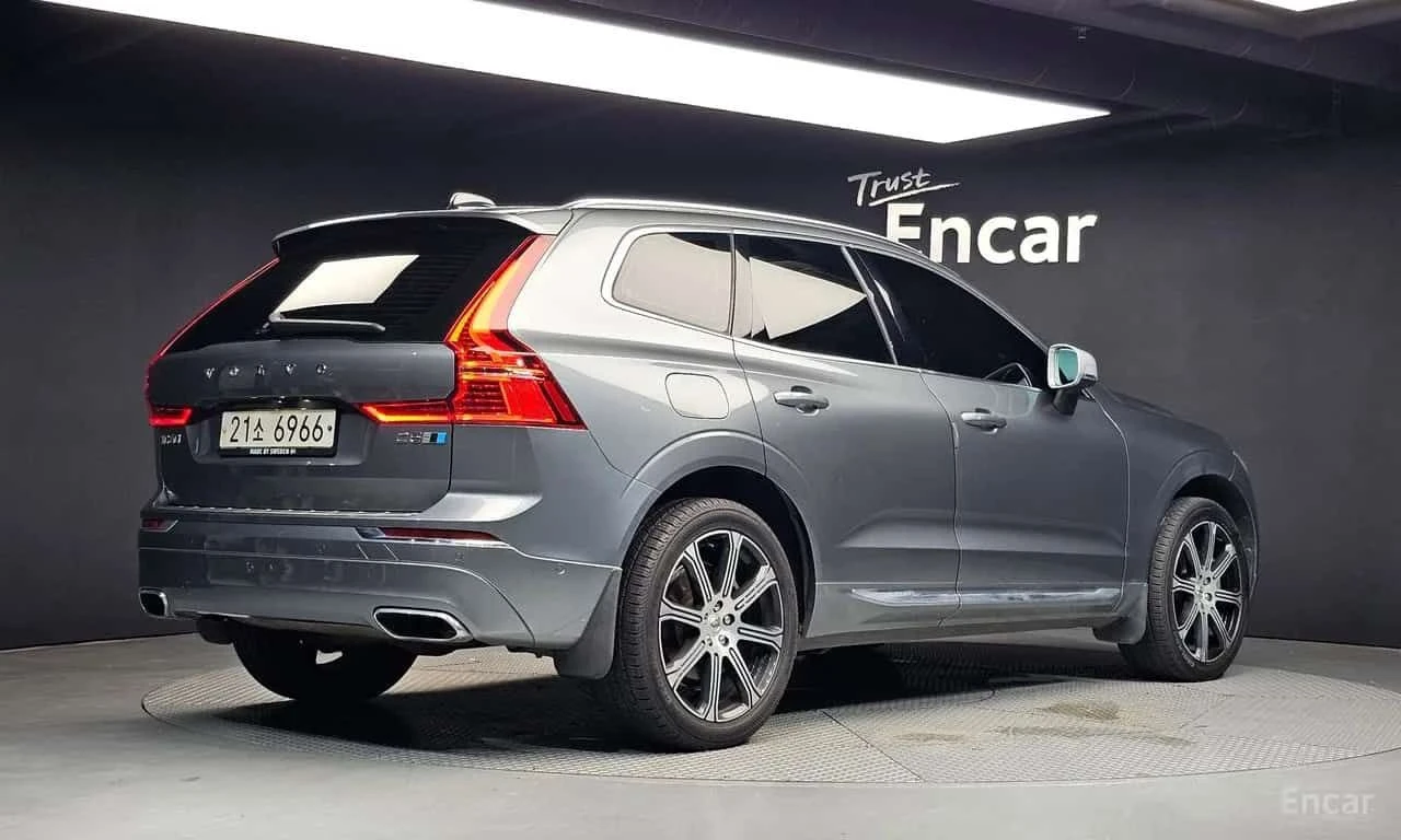 Volvo XC60 D5 Inscription/ФИНАНСИРАНЕ , снимка 2 - Автомобили и джипове - 55563831