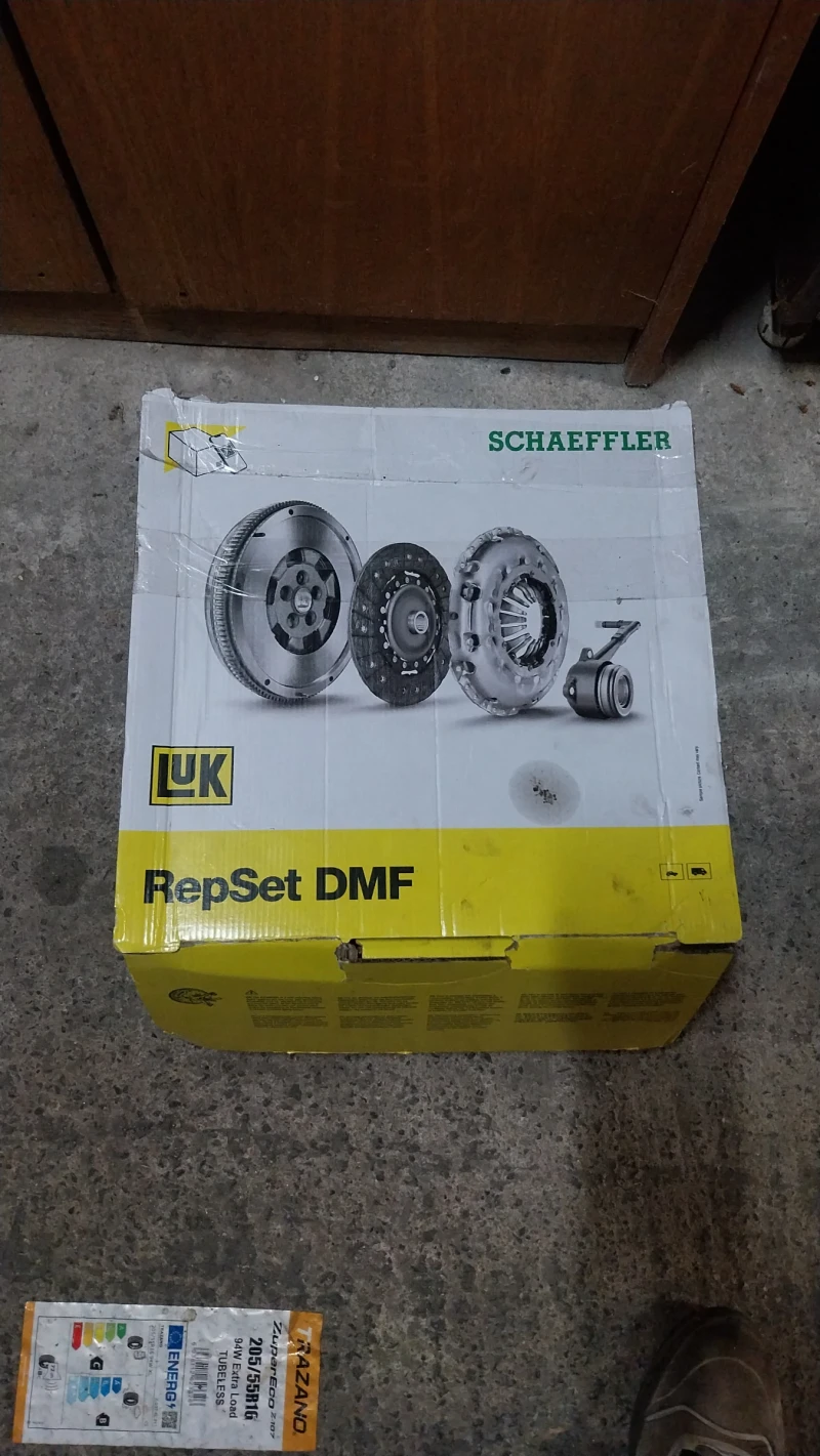 VW T5 Бус, снимка 6 - Бусове и автобуси - 53321668