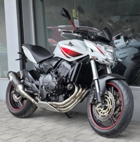 ����� �� �������� �� Honda Hornet 600