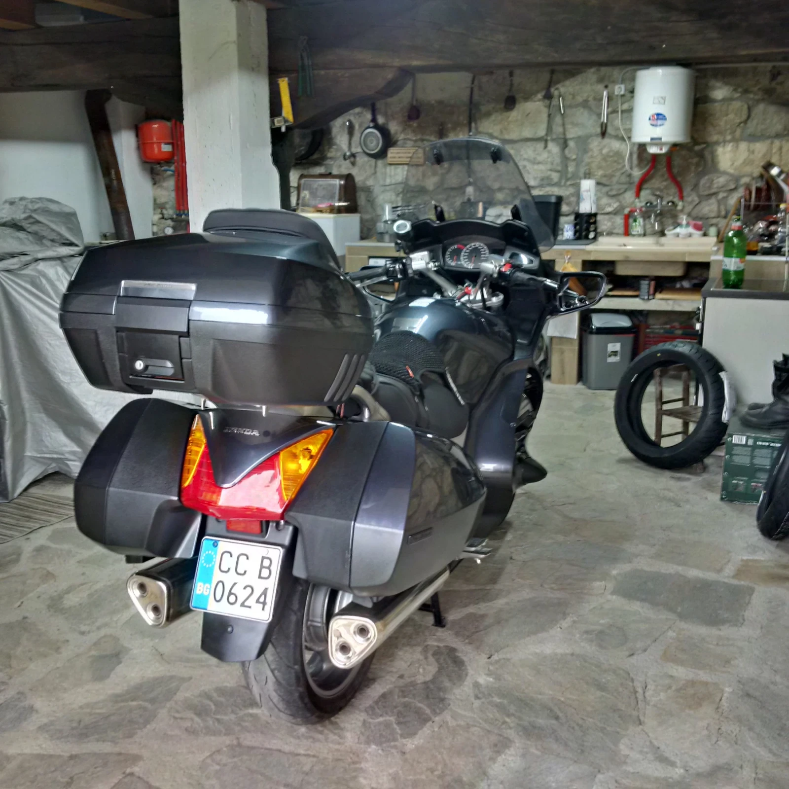 Honda Paneuropean ST1300 - изображение 6
