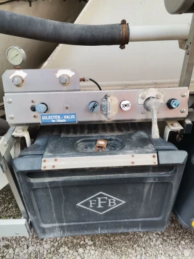 Полуремарке Feldbinder 36м3, снимка 8