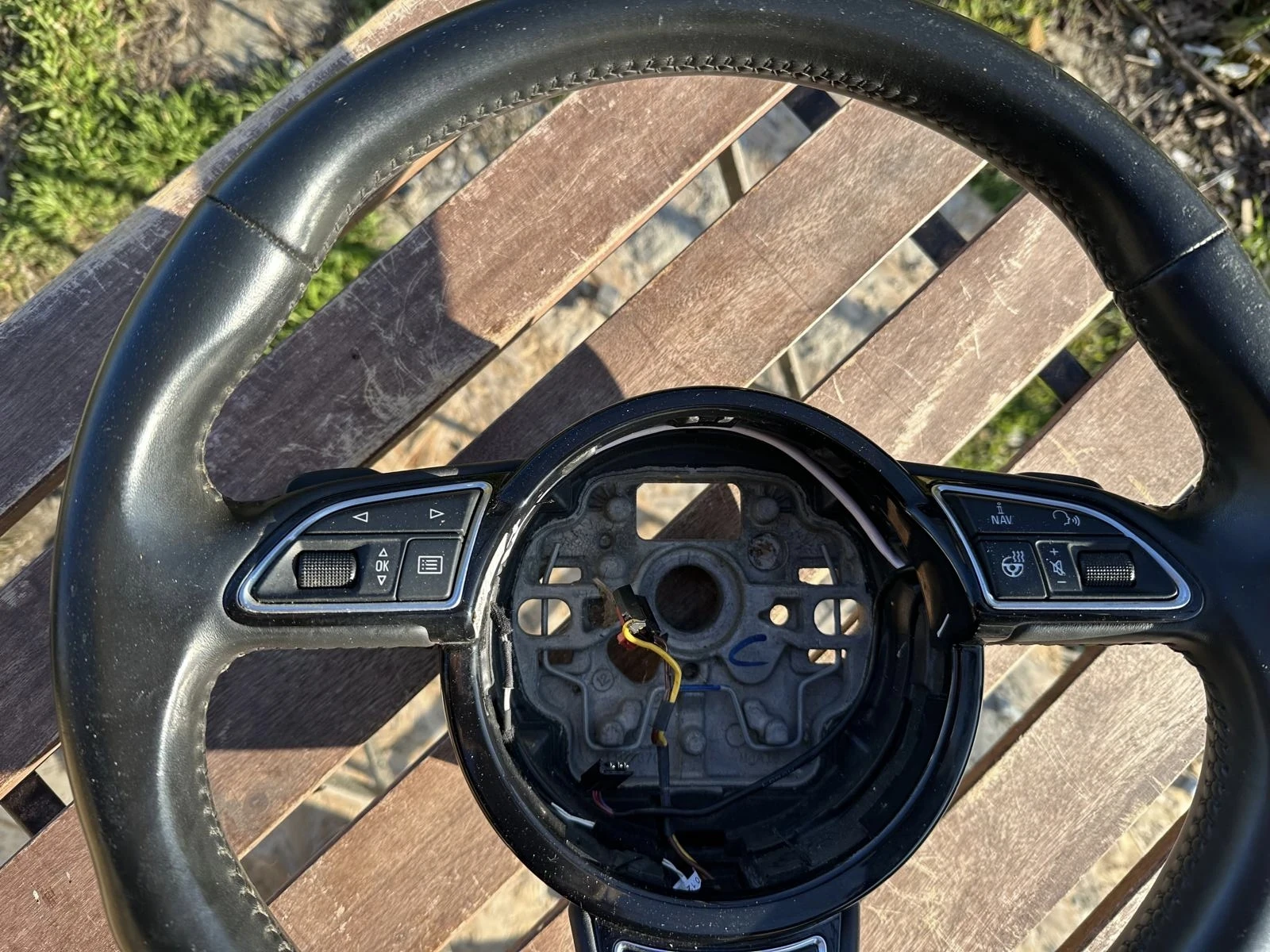 Волан за Audi A6 C7 2013г., снимка 2 - Части - 53780438