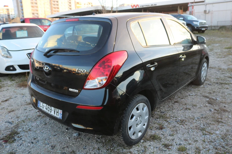 Hyundai I20 1.4 CRDI, снимка 3 - Автомобили и джипове - 48193569