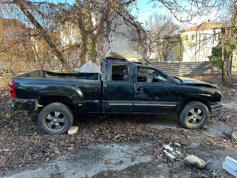 Chevrolet Silverado Продава се цял, снимка 2 - Автомобили и джипове - 48215028