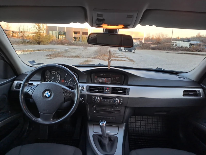 BMW 320 D E91, снимка 8 - Автомобили и джипове - 48857843