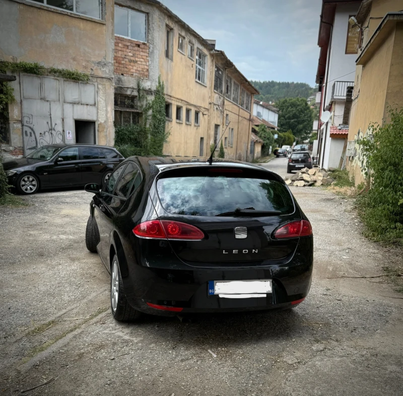 Seat Leon, снимка 3 - Автомобили и джипове - 51798365