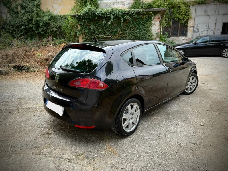 Seat Leon, снимка 4 - Автомобили и джипове - 51798365