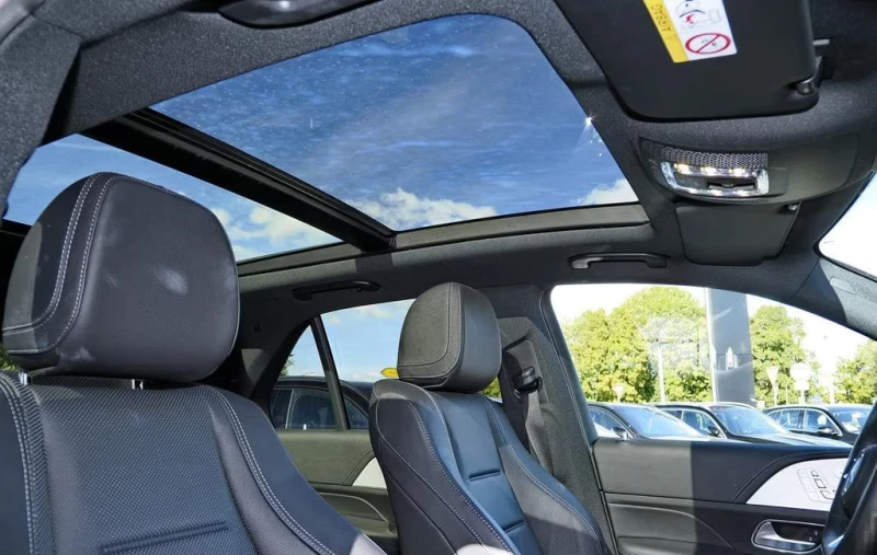 Mercedes-Benz GLE 450 4MATIC/381HP/AMG/PANO/360/BURM/NIGHT/NAVI/HUD/416g, снимка 12 - Автомобили и джипове - 51975898