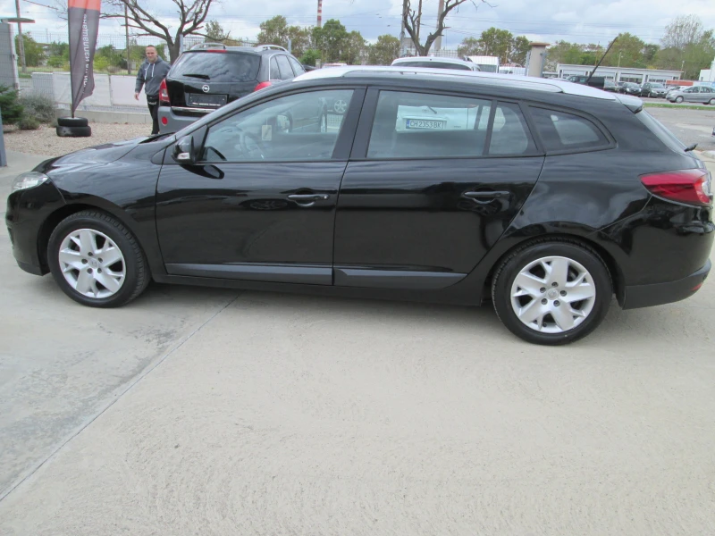 Renault Megane 1.5dci-НАВИ-КАМЕРА, снимка 7 - Автомобили и джипове - 52115958