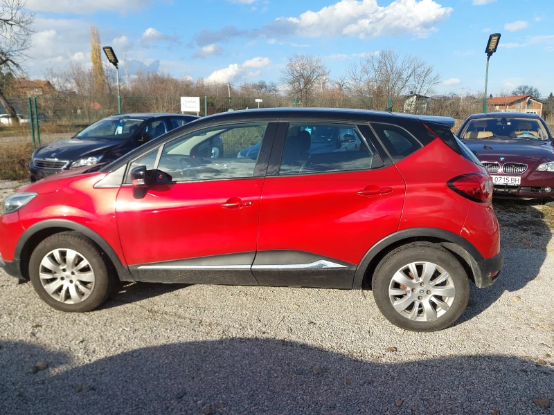 Renault Captur, снимка 8 - Автомобили и джипове - 52504104