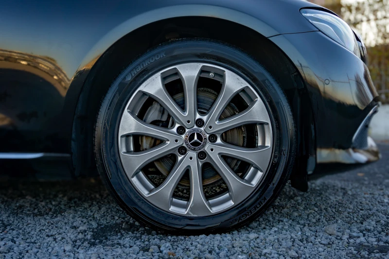 Mercedes-Benz E 220 4Matic-EXCLUSIVE-9GTRONIC-ТОП-ГАРАНЦИЯ, снимка 7 - Автомобили и джипове - 52811066