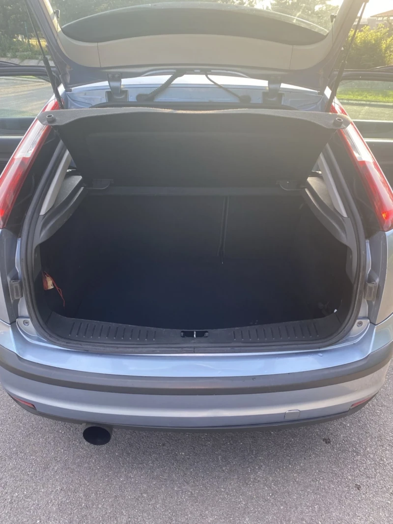 Ford Focus 1.6 TDCI 90 к.с., снимка 11 - Автомобили и джипове - 52831228