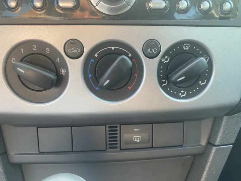 Ford Focus 1.6 TDCI 90 к.с., снимка 10 - Автомобили и джипове - 52831228