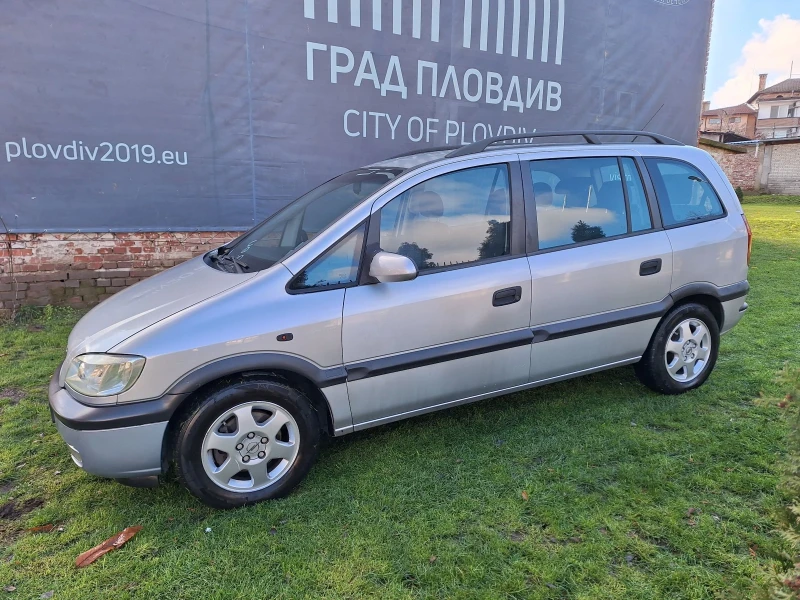 Opel Zafira 1.8 газ бензин 7 местен , снимка 15 - Автомобили и джипове - 52904370