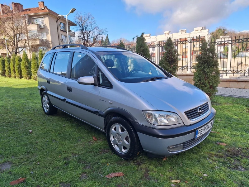 Opel Zafira 1.8 газ бензин 7 местен , снимка 11 - Автомобили и джипове - 52904370