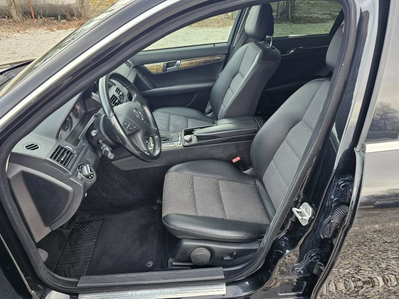 Mercedes-Benz C 220 C220 Avangard-Avtomat, снимка 7 - Автомобили и джипове - 53276346