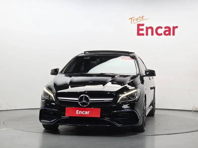 Mercedes-Benz CLA 45 AMG  4Matic