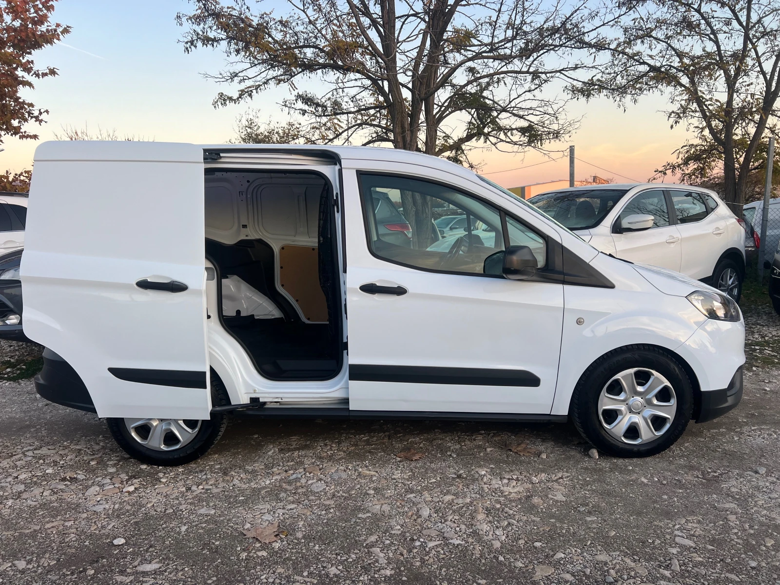 Ford Courier TRANSIT courier - изображение 8