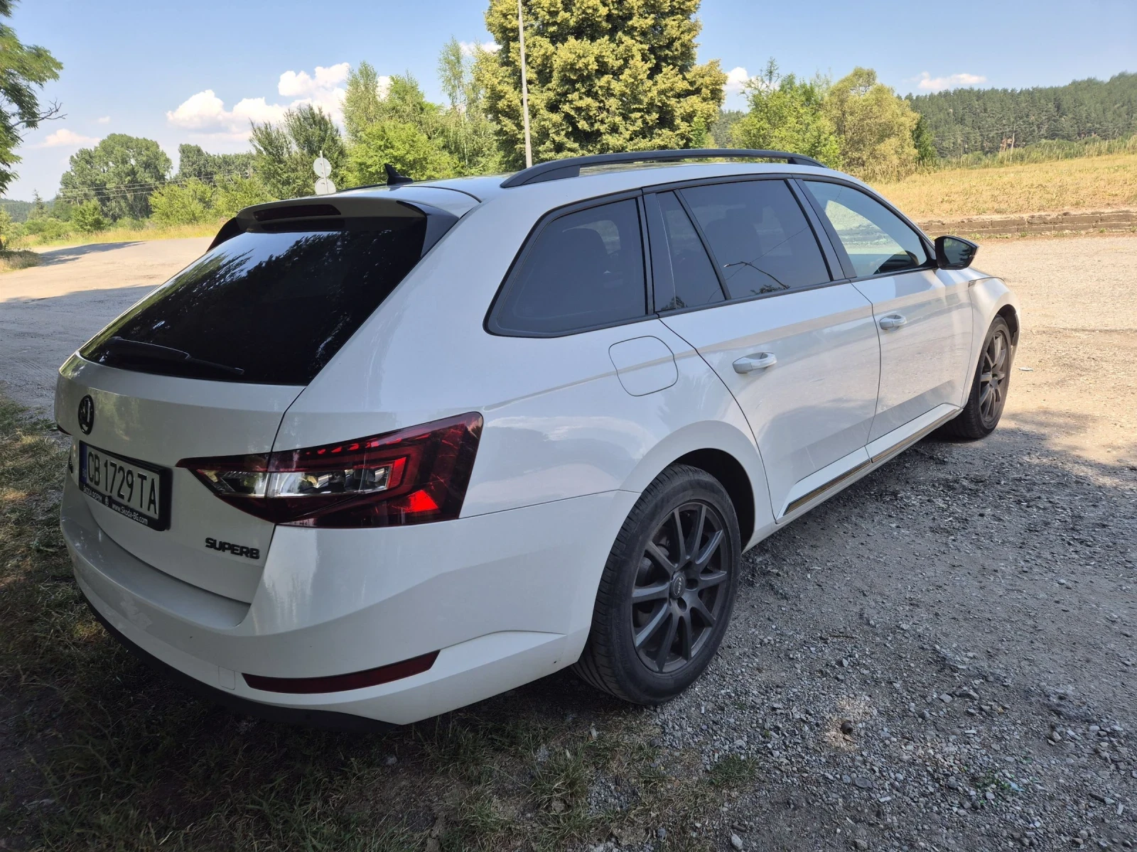 Skoda Superb 2.0 TDI - изображение 4
