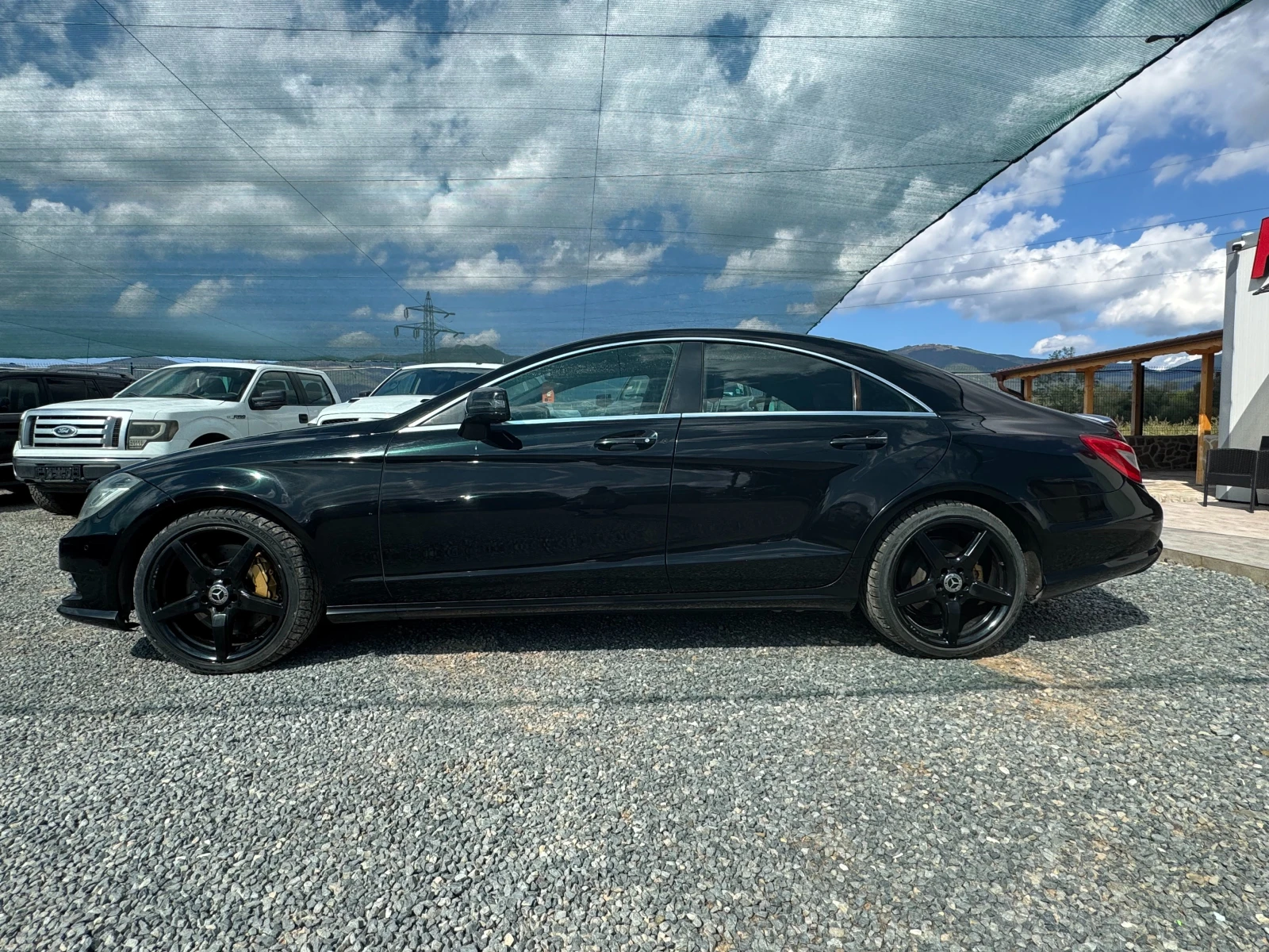Mercedes-Benz CLS 550 * V8* 4.7* HARMAN KARDON*  - изображение 3