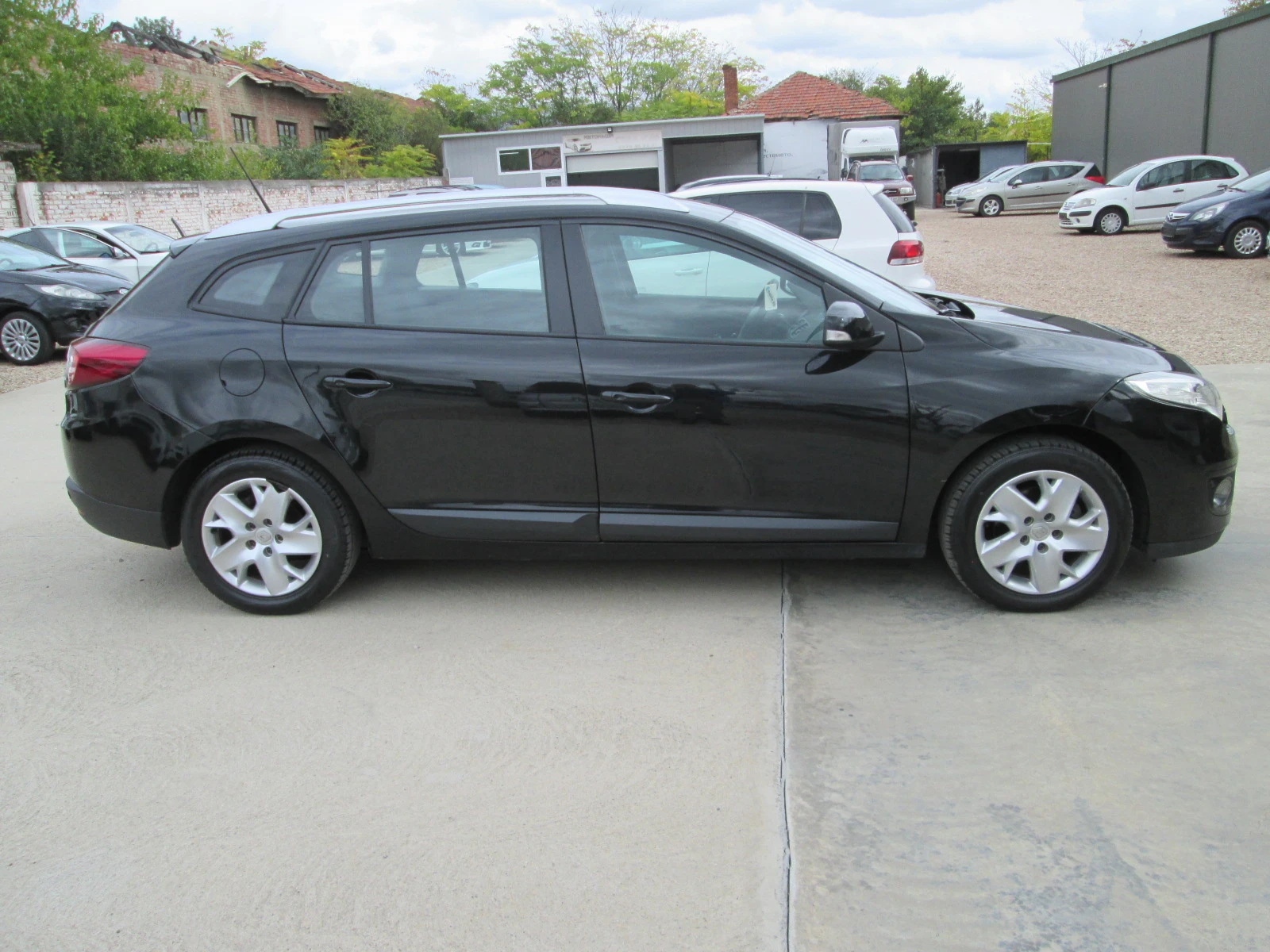 Renault Megane 1.5dci-НАВИ-КАМЕРА - изображение 3