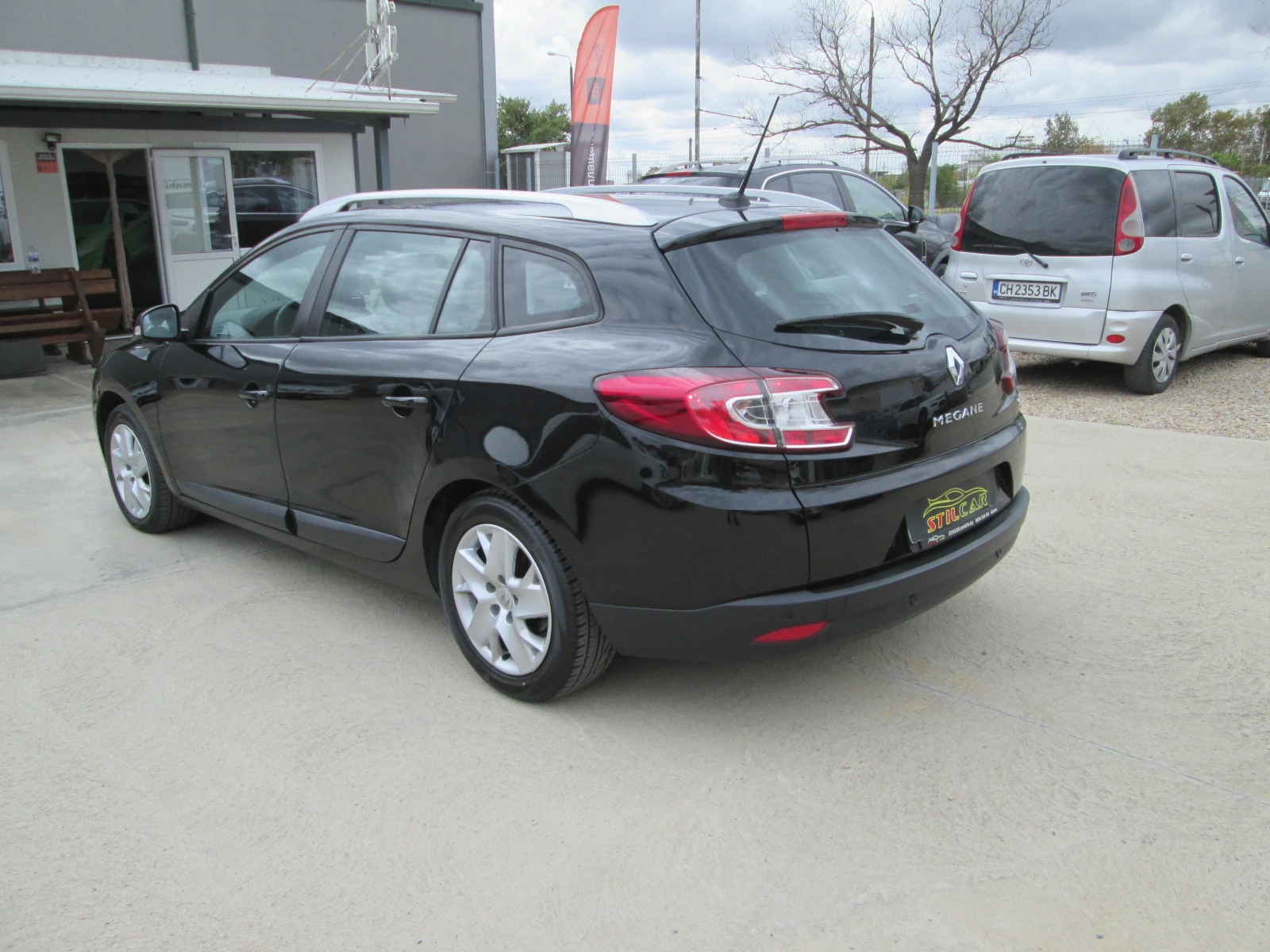Renault Megane 1.5dci-НАВИ-КАМЕРА - изображение 6