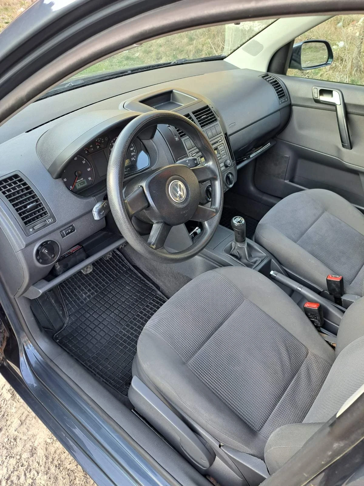 VW Polo 1.4, снимка 6 - Автомобили и джипове - 53816018