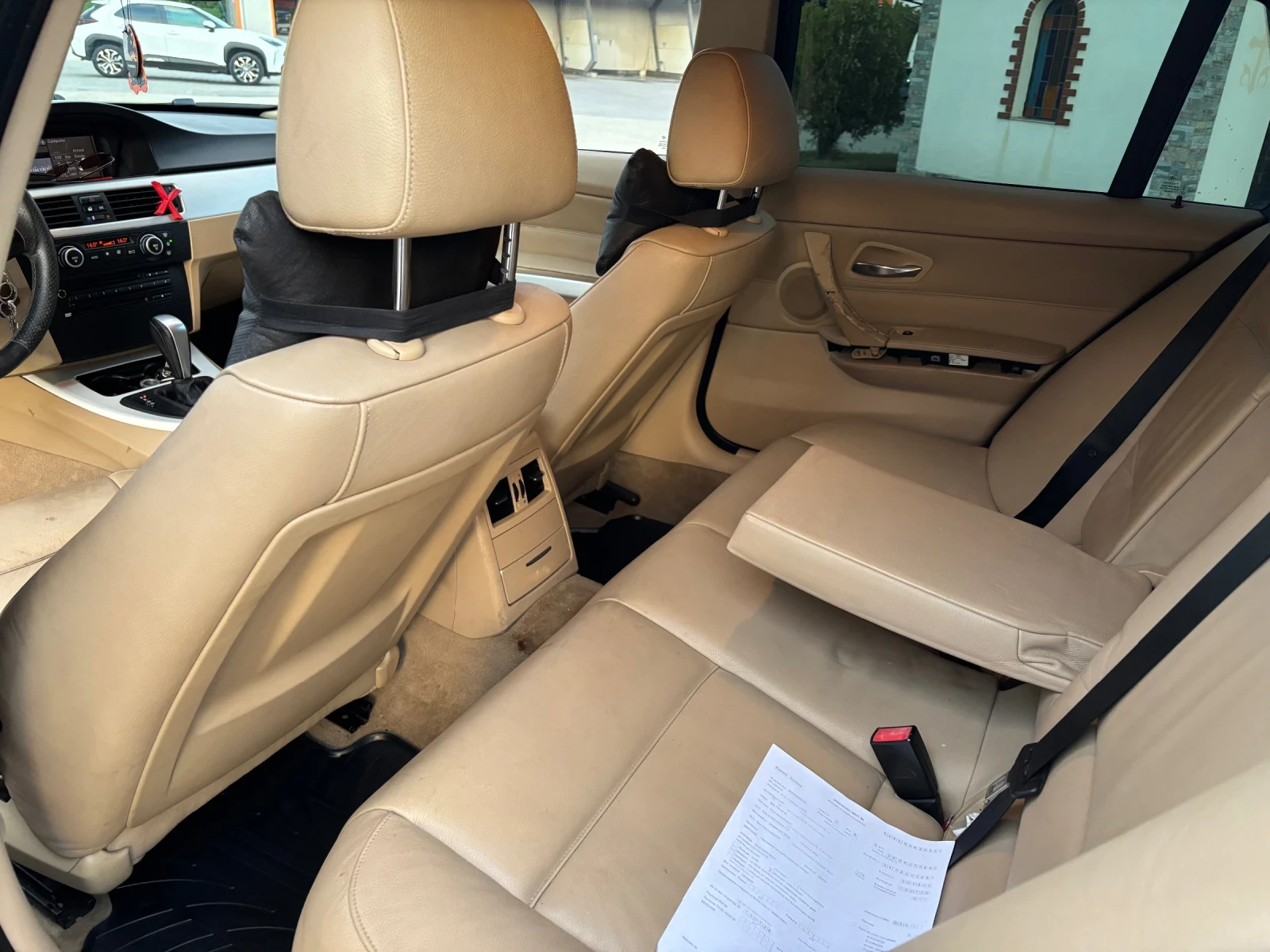 BMW 320, снимка 11 - Автомобили и джипове - 55501768
