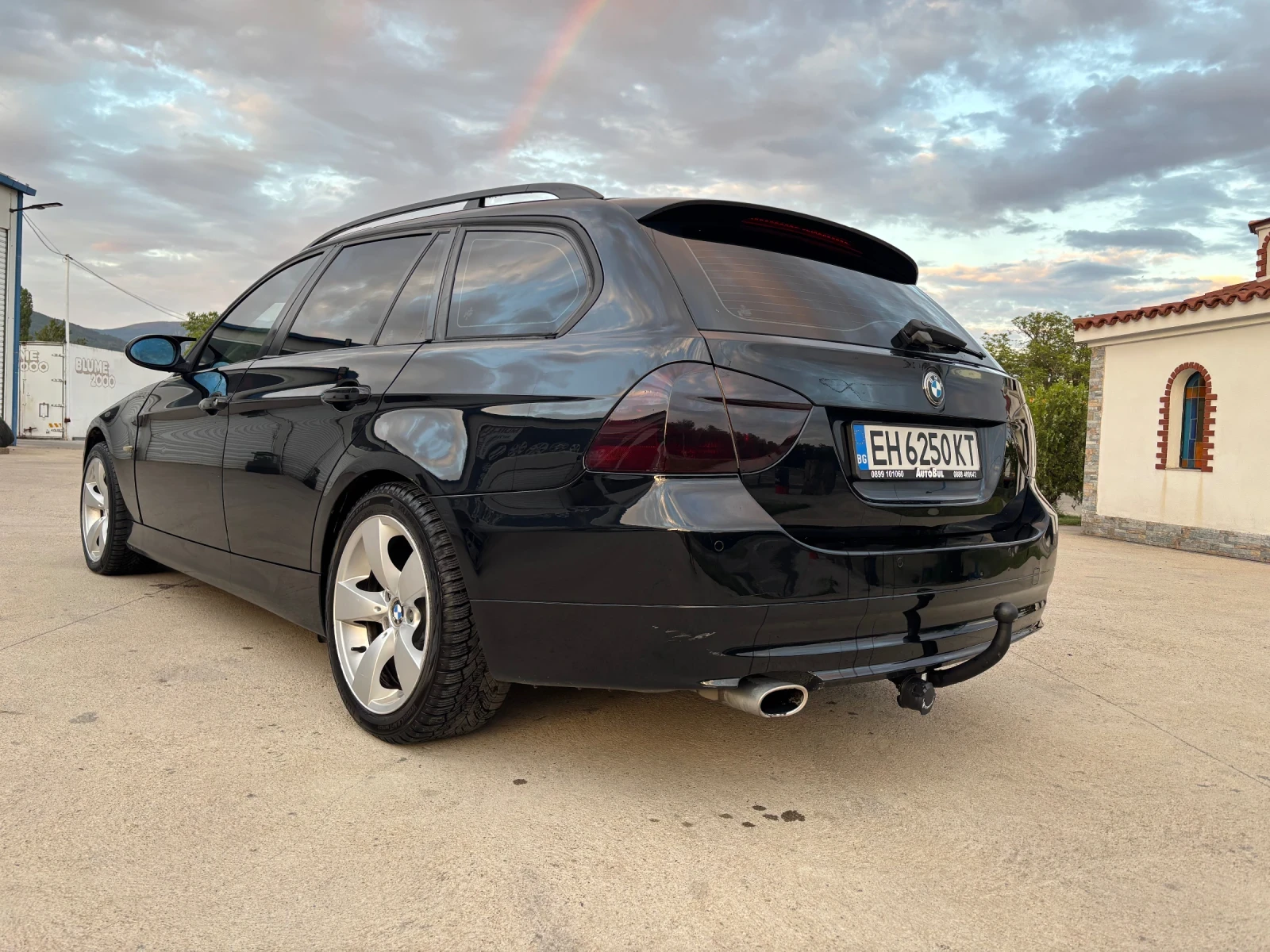 BMW 320, снимка 4 - Автомобили и джипове - 55501768