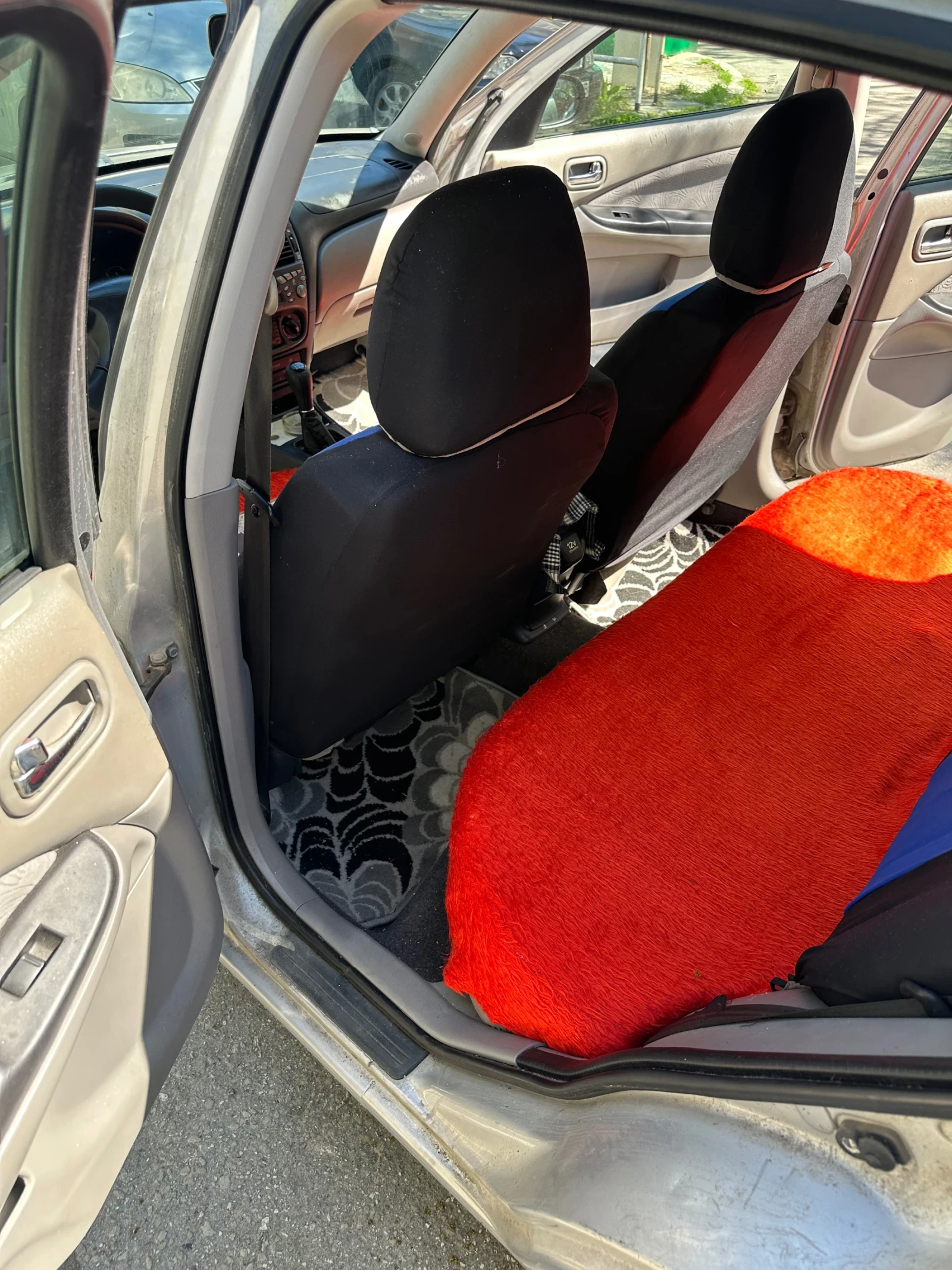 Nissan Almera, снимка 9 - Автомобили и джипове - 54317645