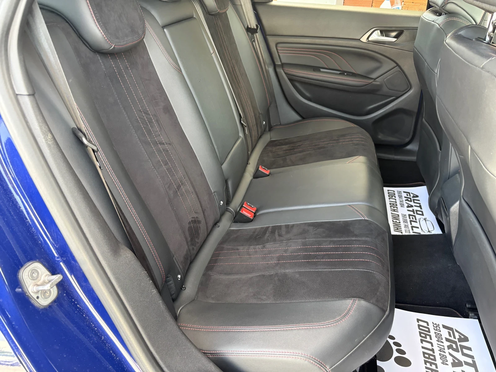 Peugeot 308 1.5HDI* GT-LINE* ЛИЗИНГ БЕЗ ДОКАЗАН ДОХОД* БАРТЕР*, снимка 16 - Автомобили и джипове - 54510234