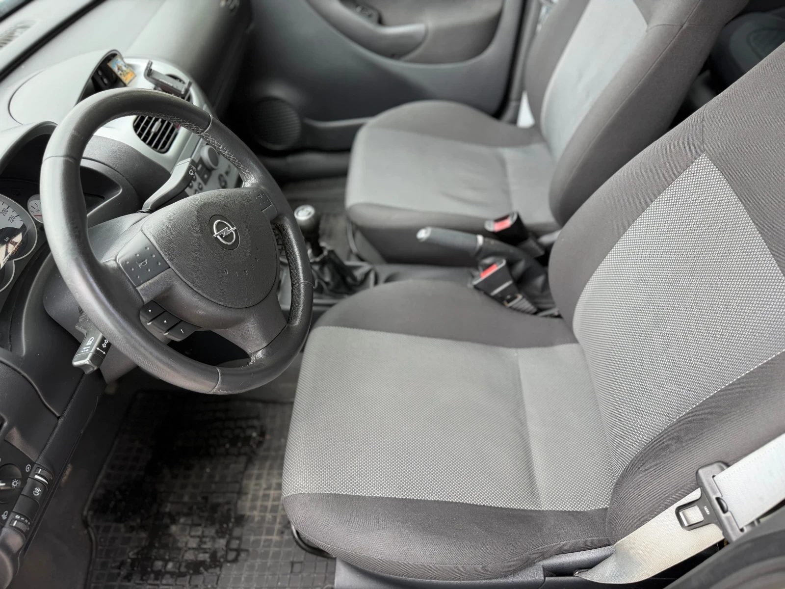 Opel Corsa, снимка 7 - Автомобили и джипове - 54583238