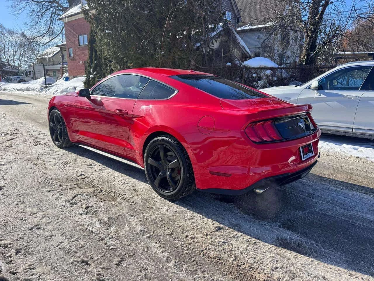 Ford Mustang * I4 Coupe * CARFAX * ЦЕНА ДО БГ, снимка 2 - Автомобили и джипове - 54692802