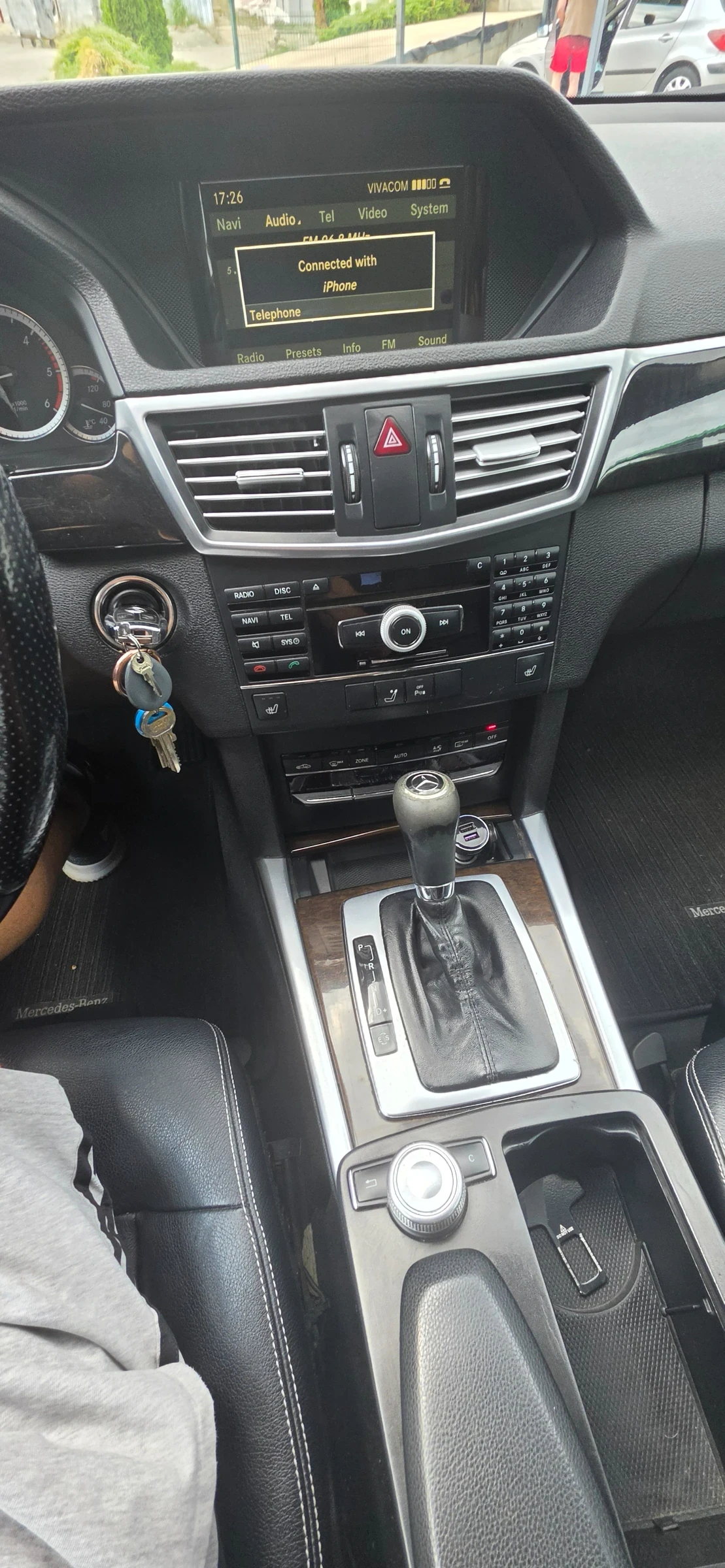 Mercedes-Benz E 220 W212, снимка 16 - Автомобили и джипове - 55179620