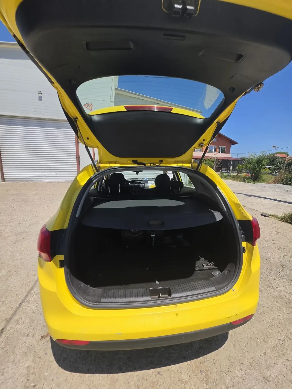Kia Ceed Kia Ceed Газ/Бензин, снимка 4 - Автомобили и джипове - 55636657