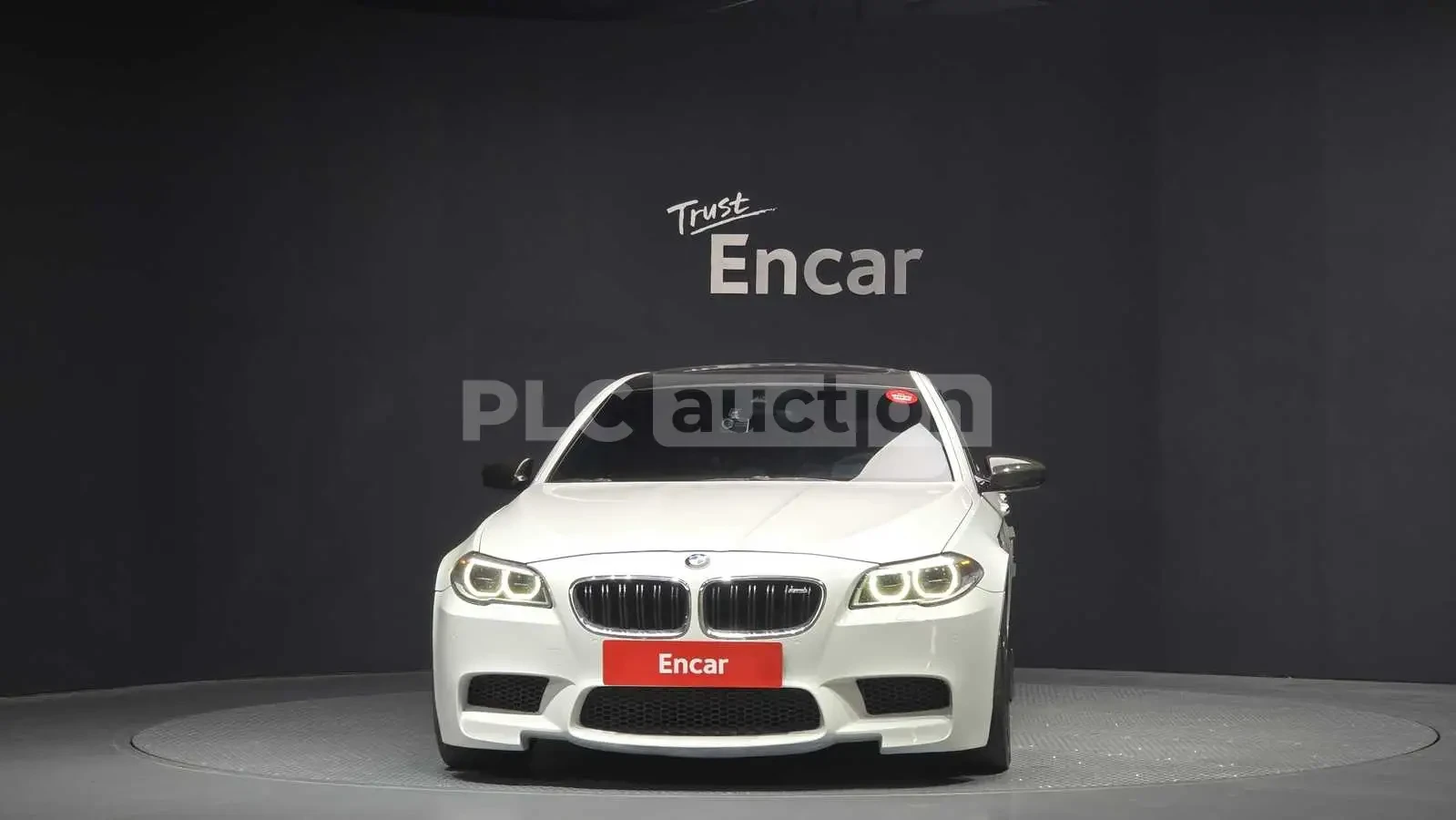 BMW M5 M SPORT + HEAD UP/360/PANO/FULL, снимка 3 - Автомобили и джипове - 55373733