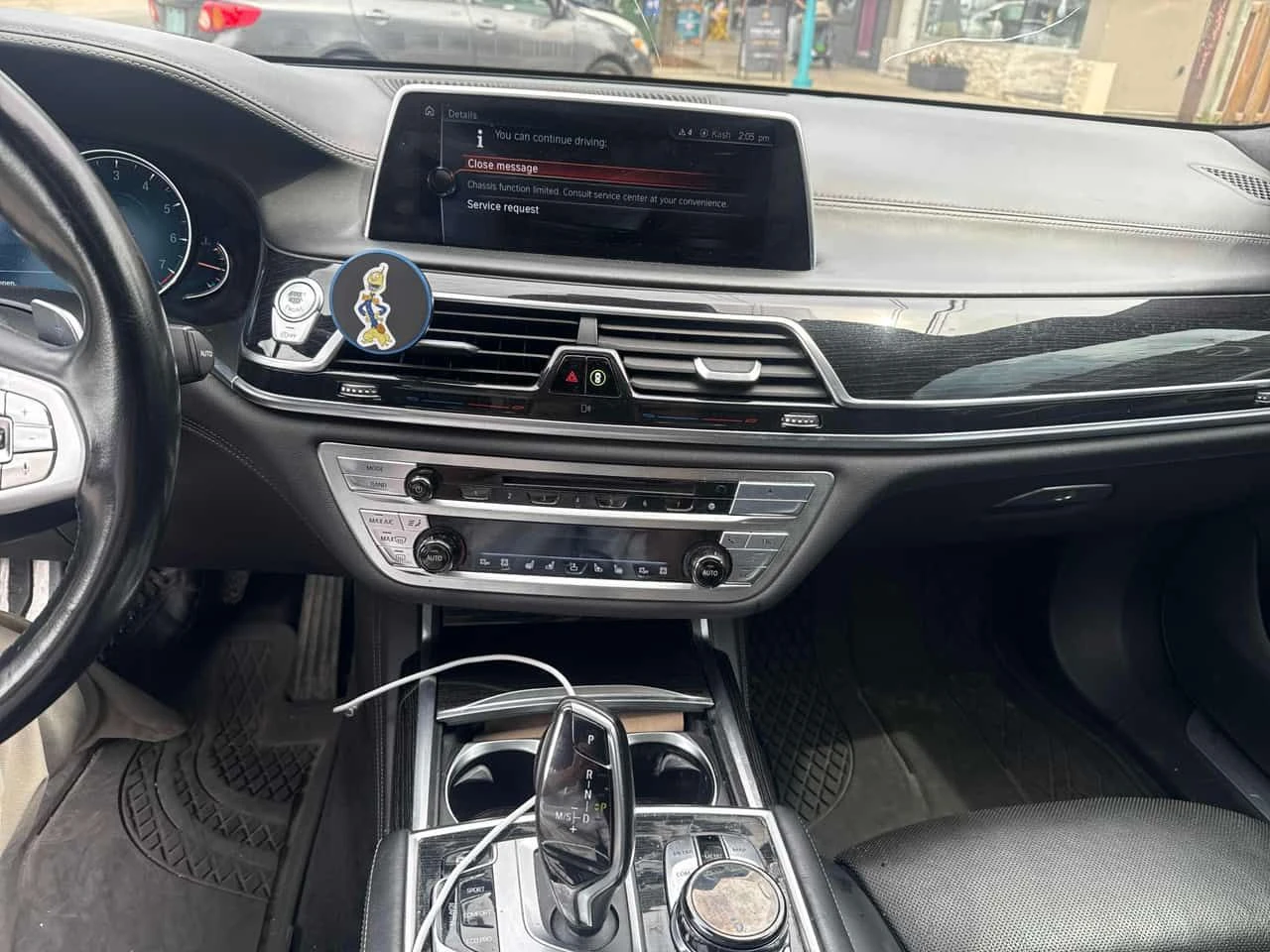BMW 750 * 750i xDrive * CARFAX * ЦЕНА ДО БГ, снимка 12 - Автомобили и джипове - 55724870