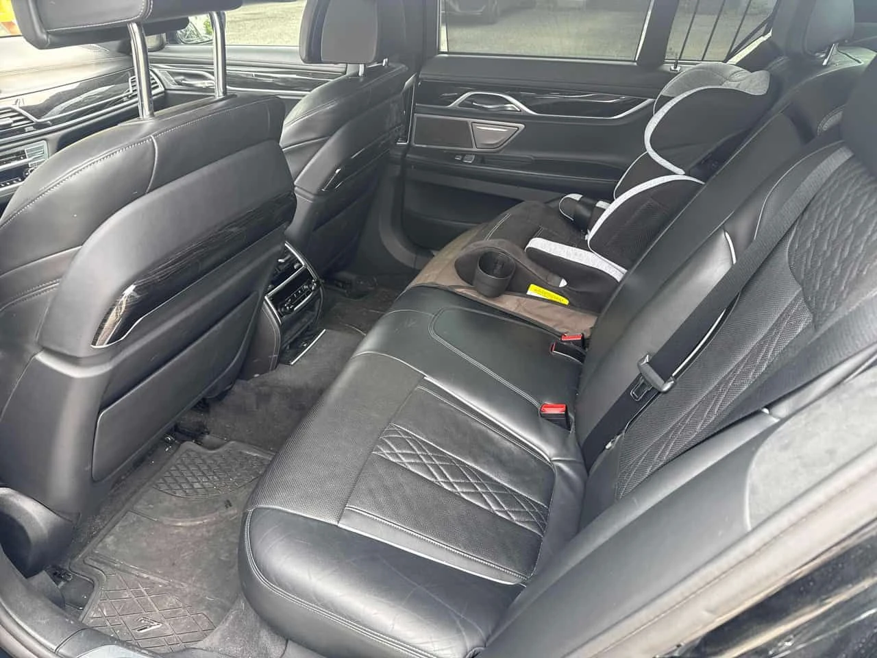 BMW 750 * 750i xDrive * CARFAX * ЦЕНА ДО БГ, снимка 14 - Автомобили и джипове - 55724870