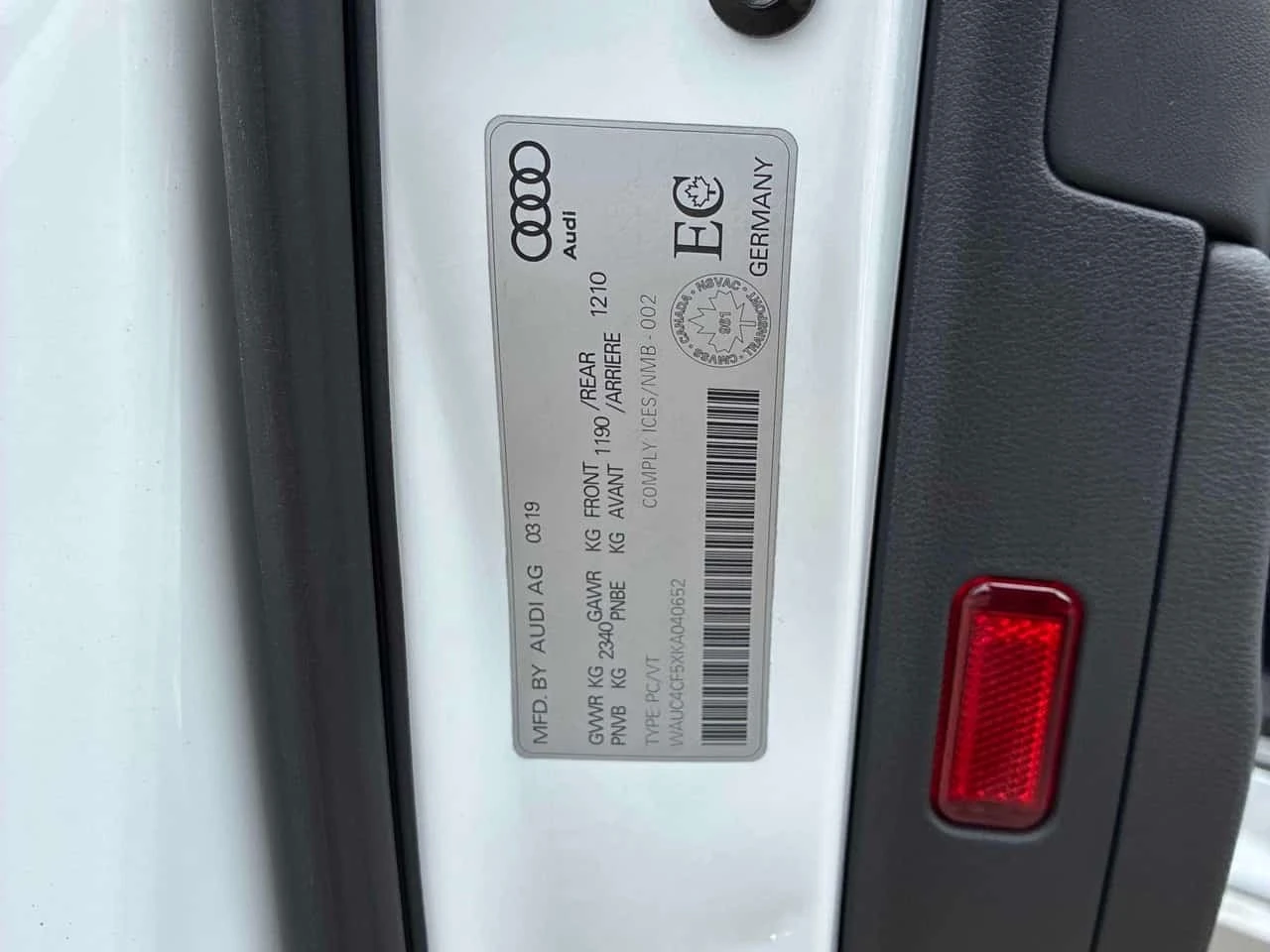 Audi S5 * CARFAX * ПАНОРАМА * 360 * ЧЕРВЕН САЛОН, снимка 16 - Автомобили и джипове - 55793362