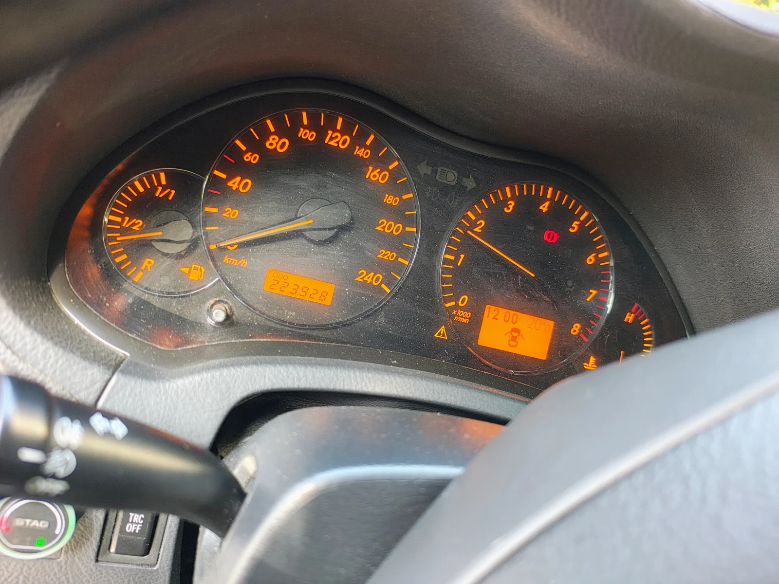 Toyota Avensis ������  | Mobile.bg � ����������� 6