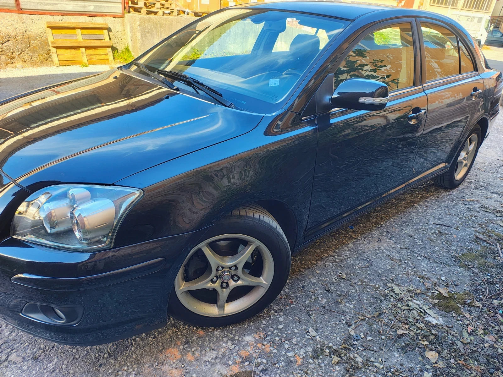 Toyota Avensis Хечбек 