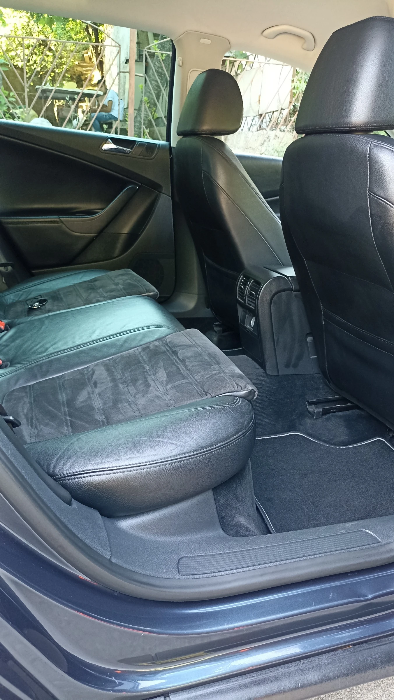VW Passat 2.0tdi CR Хай Лайн, снимка 12 - Автомобили и джипове - 56496610