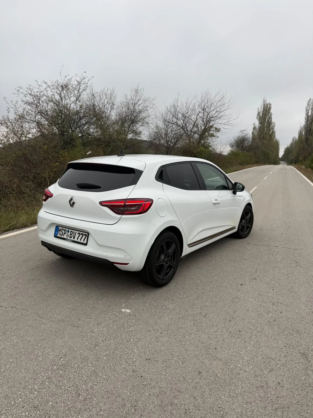 Renault Clio 1.5 dCi , снимка 5 - Автомобили и джипове - 56691260