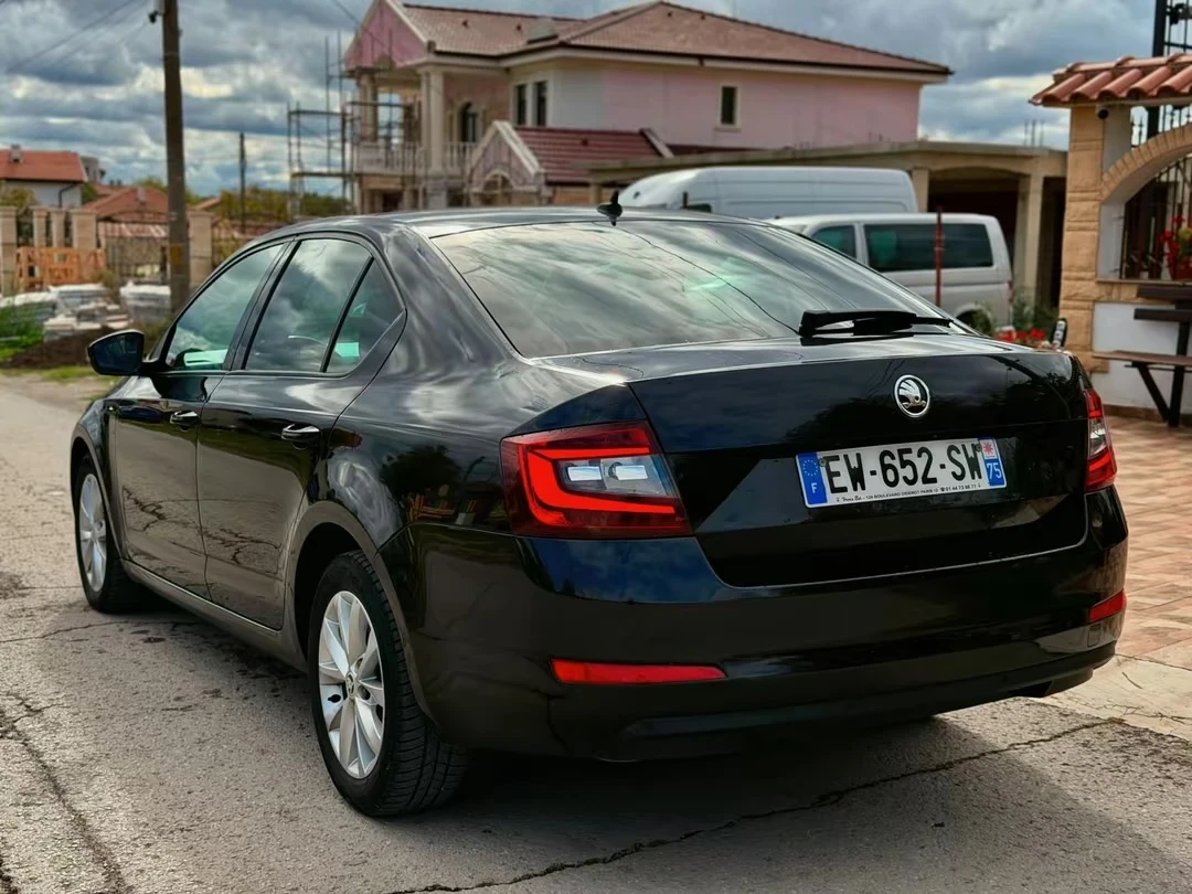 Skoda Octavia 2.0TDI DSG-6 , снимка 5 - Автомобили и джипове - 56714326