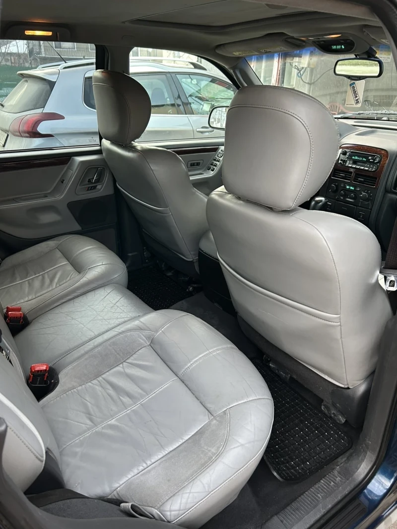 Jeep Grand cherokee 2.7 Quadra drive, снимка 10 - Автомобили и джипове - 48771742