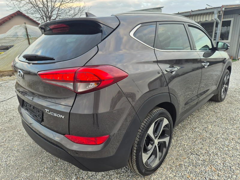 Hyundai Tucson 1.7 Дизел Навигация , снимка 5 - Автомобили и джипове - 48771489