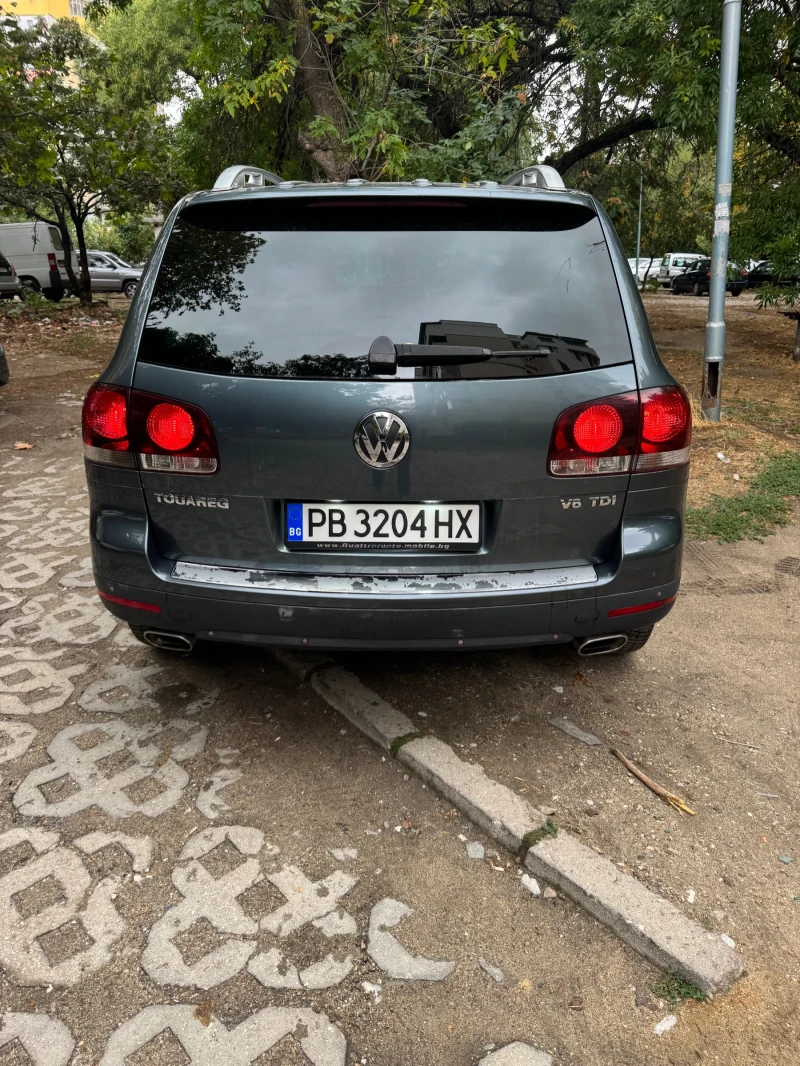 VW Touareg 3.0TDI 224 Коня На Пружини Феистлифт, снимка 2 - Автомобили и джипове - 51877632
