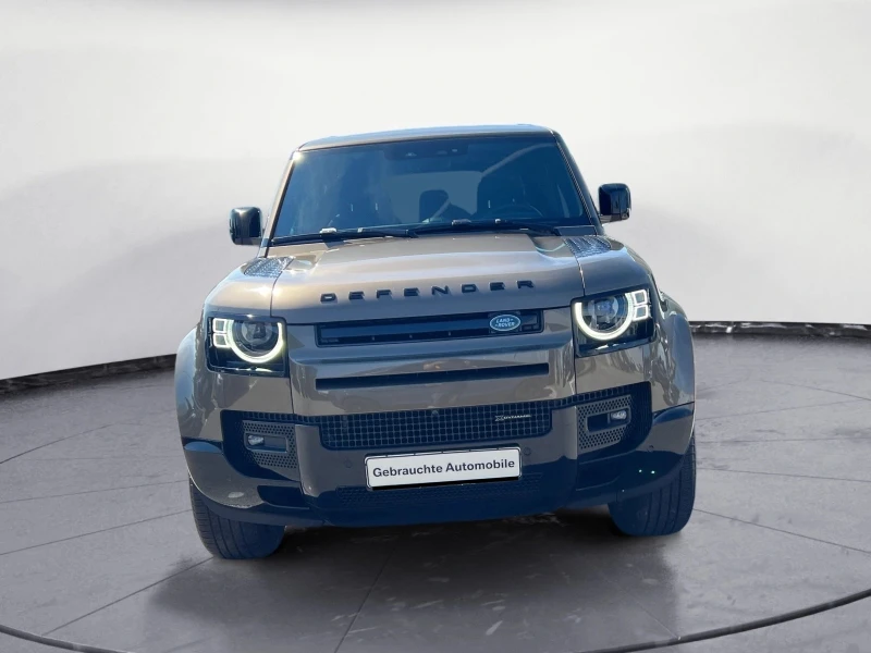 Land Rover Defender 110 D300 X-Dynamic SE, снимка 3 - Автомобили и джипове - 52494697